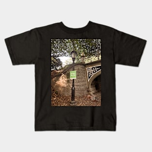 Central Park Street Lamp Bridge Manhattan NYC Kids T-Shirt